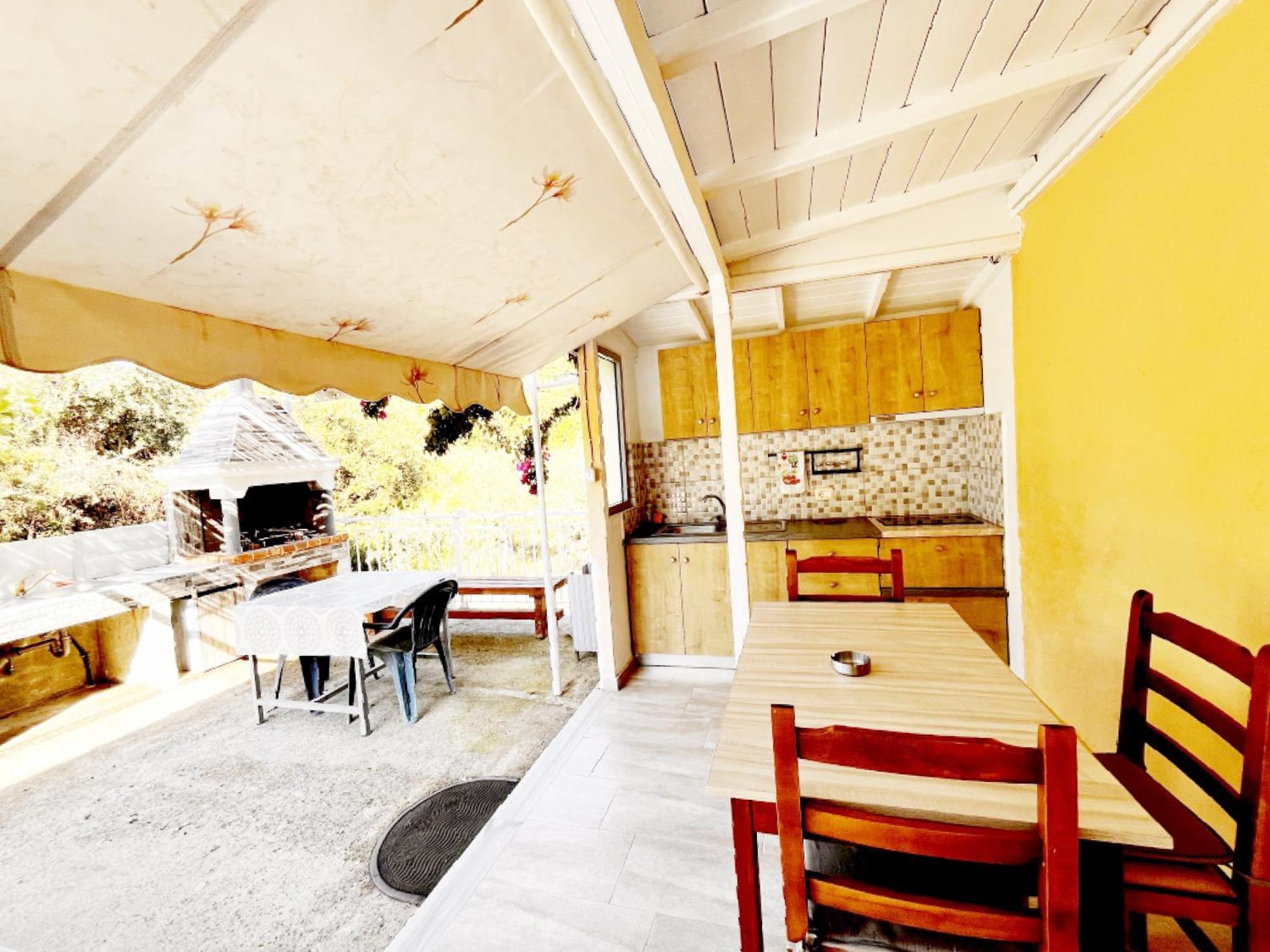 Garden Rooms Himare Exterior photo