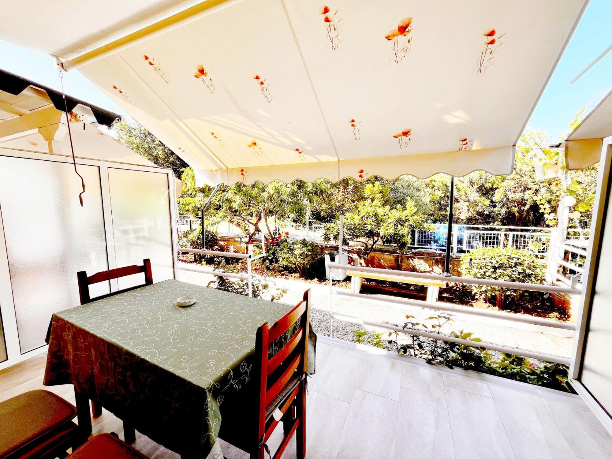 Garden Rooms Himare Exterior photo